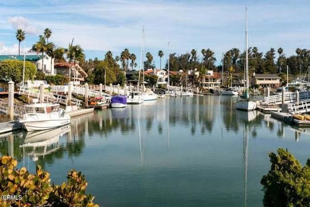 952 Peninsula Street, Ventura, CA 93001