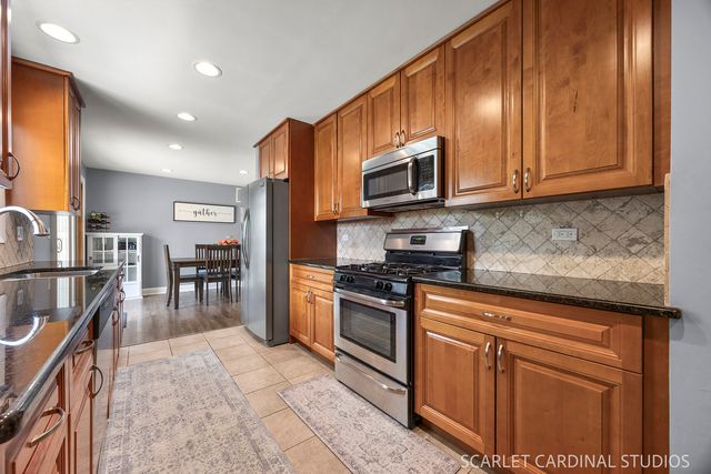 291 Clearmont Drive, Elk Grove Village, IL 60007