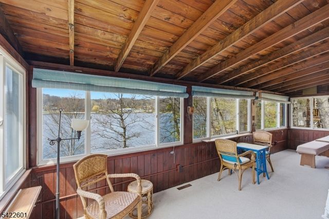 1193 Lakeside Dr E, Vernon Twp., NJ 07422