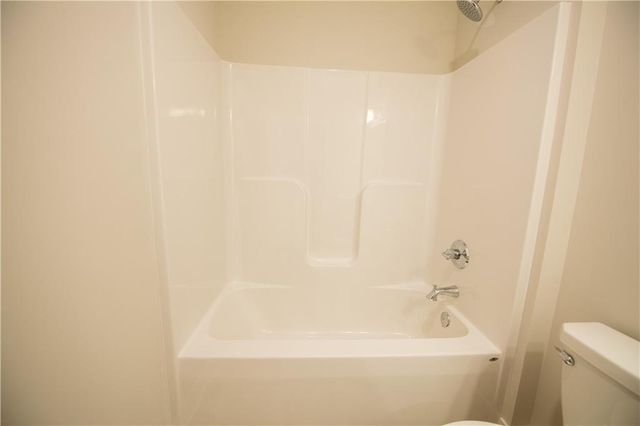 3712 SW Walsh Drive, Lee's Summit, MO 64082