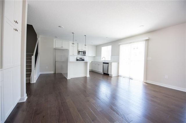 3712 SW Walsh Drive, Lee's Summit, MO 64082