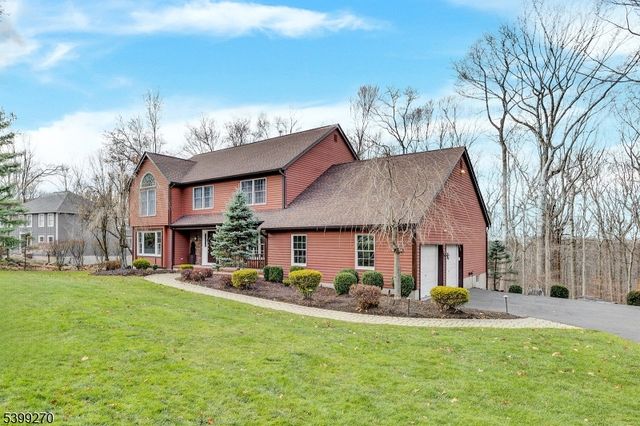 17 Knollwood Ter, Randolph Twp., NJ 07869