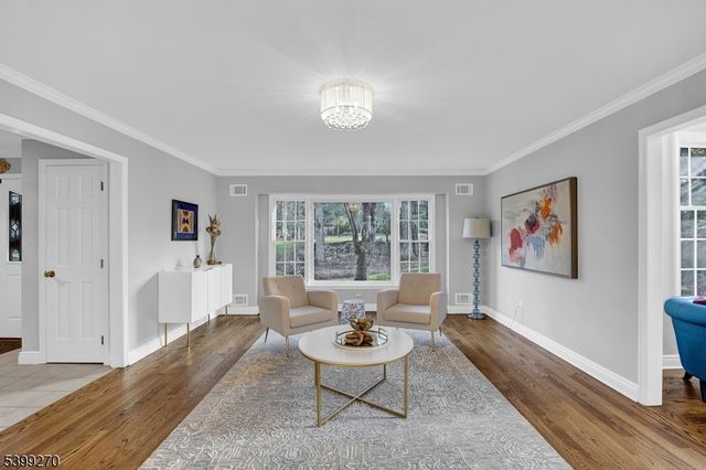 17 Knollwood Ter, Randolph Twp., NJ 07869