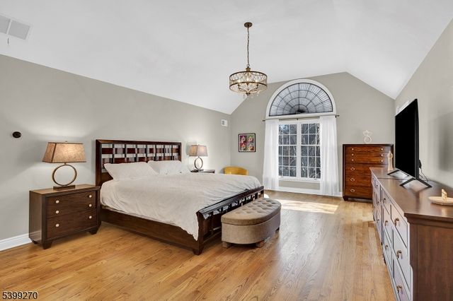 17 Knollwood Ter, Randolph Twp., NJ 07869