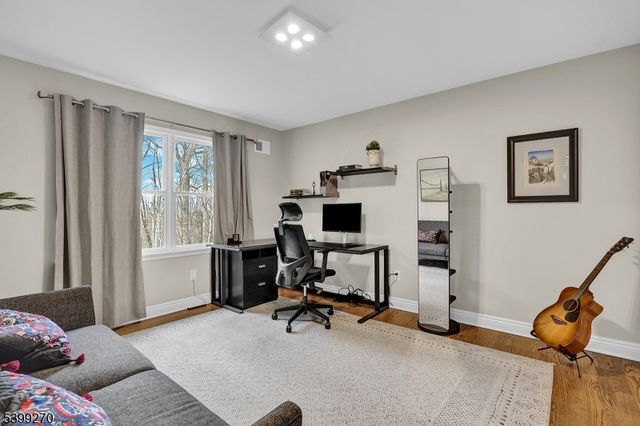 17 Knollwood Ter, Randolph Twp., NJ 07869