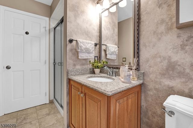 17 Knollwood Ter, Randolph Twp., NJ 07869