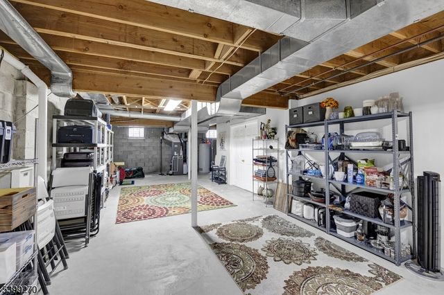 17 Knollwood Ter, Randolph Twp., NJ 07869