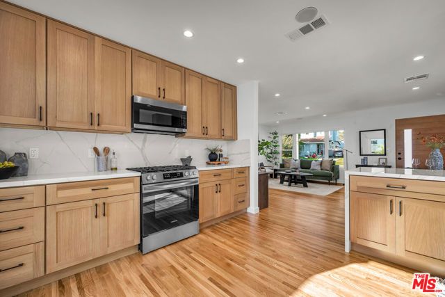 616 W Ellis Avenue, Inglewood, CA 90302