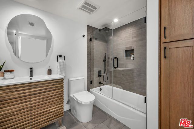 616 W Ellis Avenue, Inglewood, CA 90302