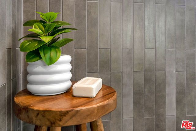 616 W Ellis Avenue, Inglewood, CA 90302