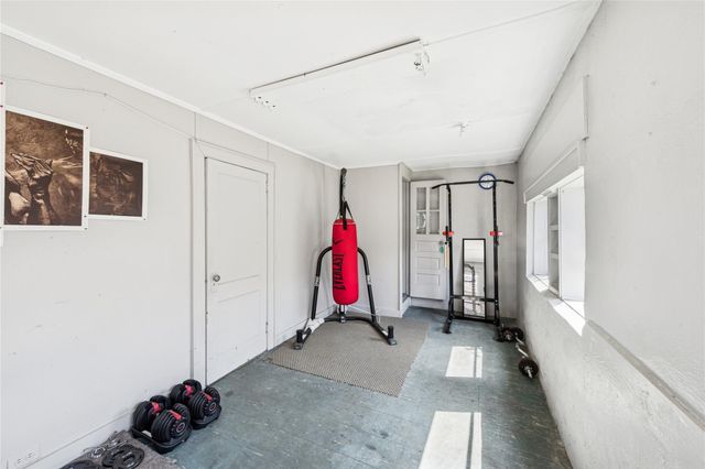 4 N 10th Street, New Hyde Park, NY 11040