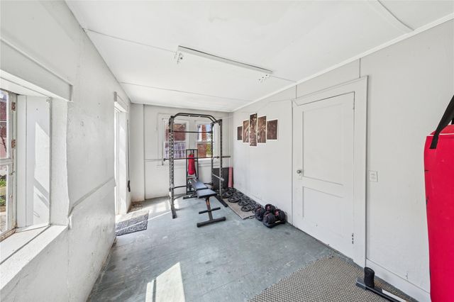 4 N 10th Street, New Hyde Park, NY 11040