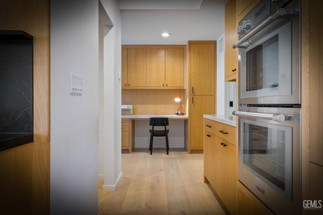 1217 Tam O Shanter Drive, Bakersfield, CA 93309