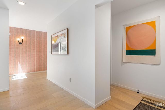 1217 Tam O Shanter Drive, Bakersfield, CA 93309