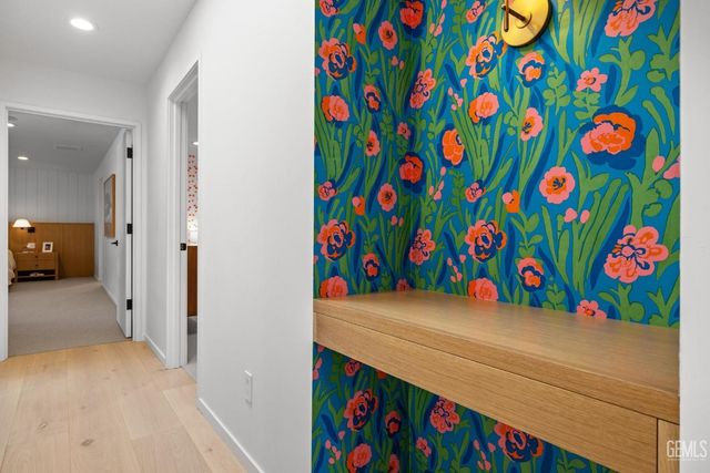 1217 Tam O Shanter Drive, Bakersfield, CA 93309