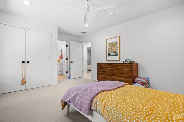 1217 Tam O Shanter Drive, Bakersfield, CA 93309