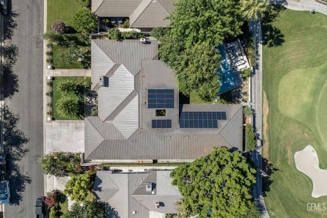 1217 Tam O Shanter Drive, Bakersfield, CA 93309