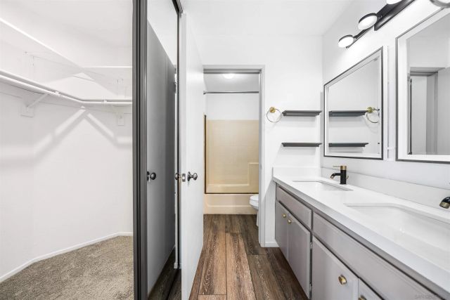 9302 Twin Trails Dr 204, San Diego, CA 92129