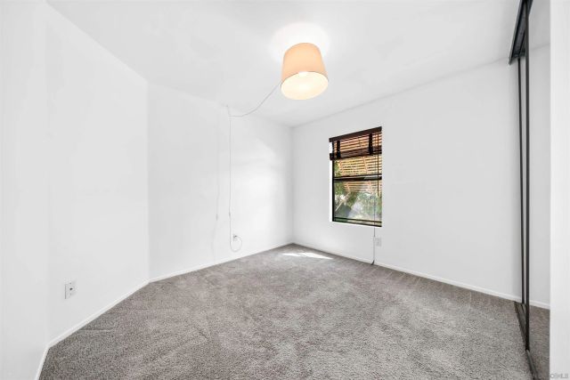 9302 Twin Trails Dr 204, San Diego, CA 92129