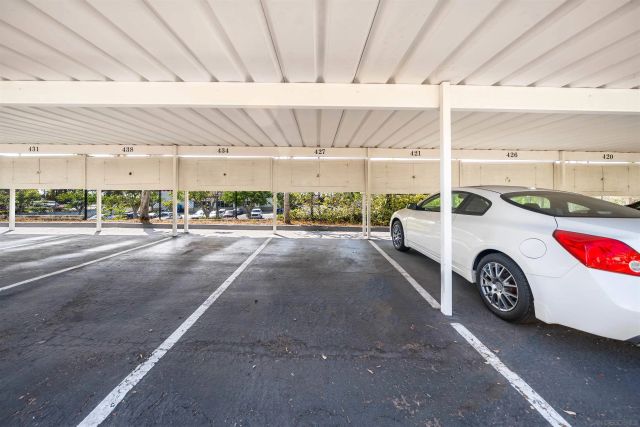 9302 Twin Trails Dr 204, San Diego, CA 92129