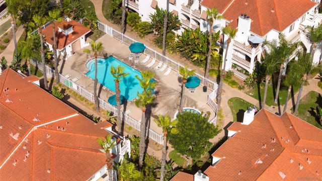 9302 Twin Trails Dr 204, San Diego, CA 92129