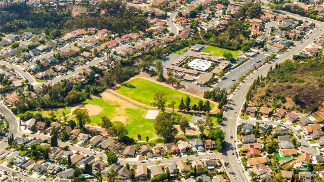 9302 Twin Trails Dr 204, San Diego, CA 92129