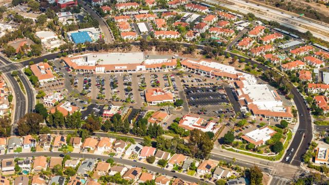 9302 Twin Trails Dr 204, San Diego, CA 92129