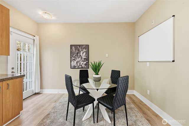 22672 NE Alder Crest Lane, Redmond, WA 98053