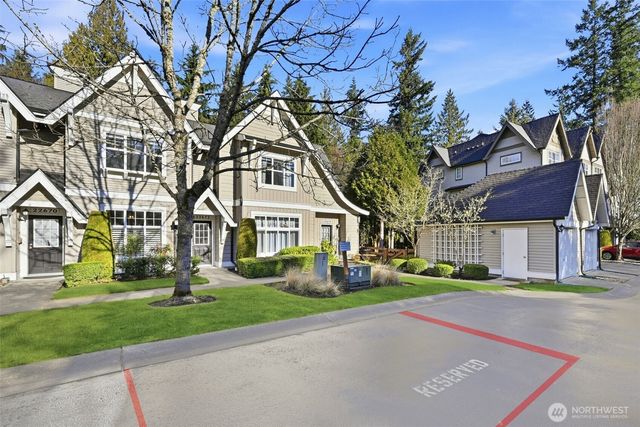 22672 NE Alder Crest Lane, Redmond, WA 98053