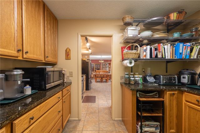 2700 Rosewood Drive, Fayetteville, AR 72703