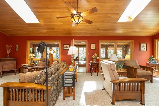 2700 Rosewood Drive, Fayetteville, AR 72703