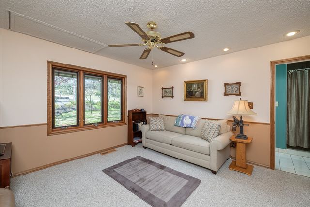 2700 Rosewood Drive, Fayetteville, AR 72703