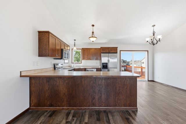 4260 Russet Avenue S, Fargo, ND 58104