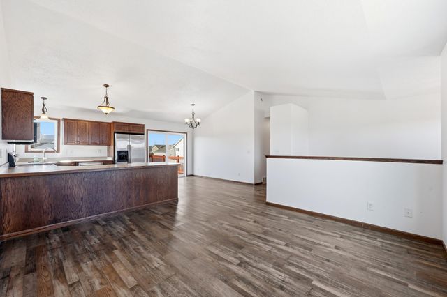 4260 Russet Avenue S, Fargo, ND 58104