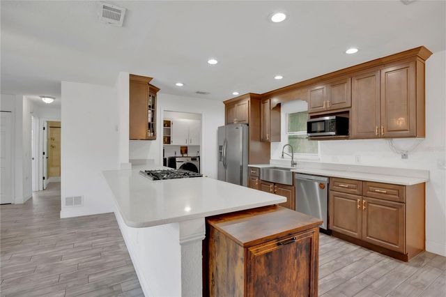 1355 TAYLOR ROAD W, Deland, FL 32720