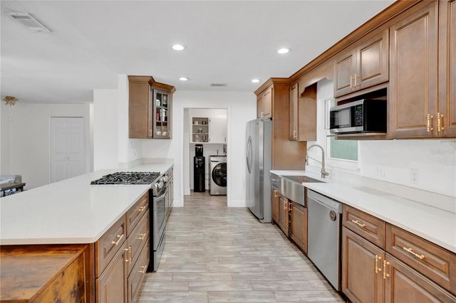 1355 TAYLOR ROAD W, Deland, FL 32720