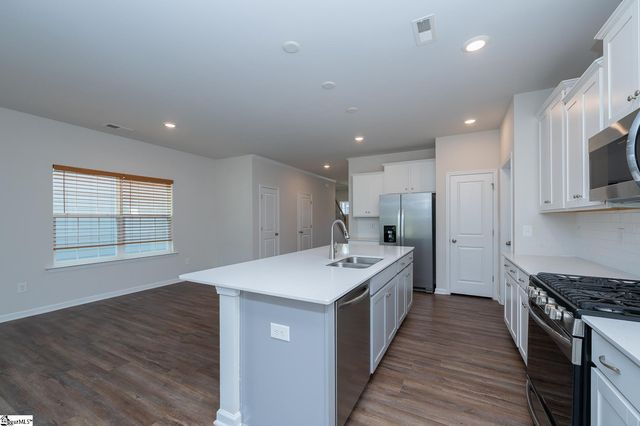 109 Magnolia Street, Woodruff, SC 29388