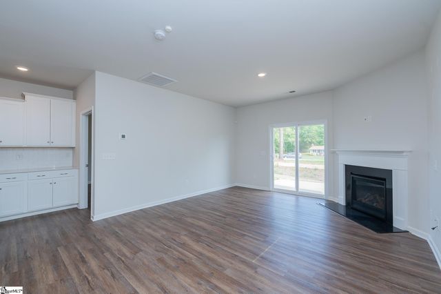 109 Magnolia Street, Woodruff, SC 29388