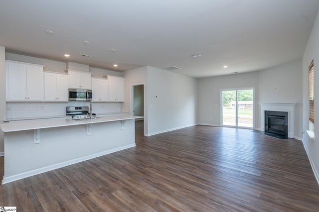 109 Magnolia Street, Woodruff, SC 29388