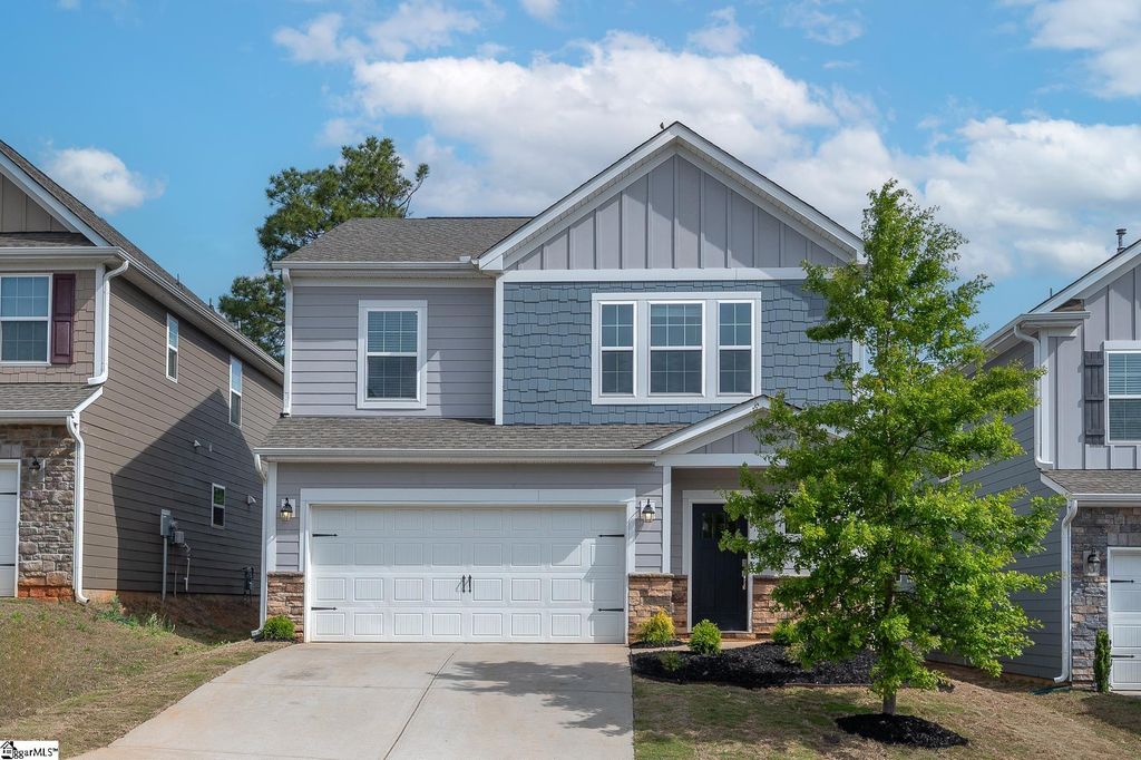 109 Magnolia Street, Woodruff, SC 29388
