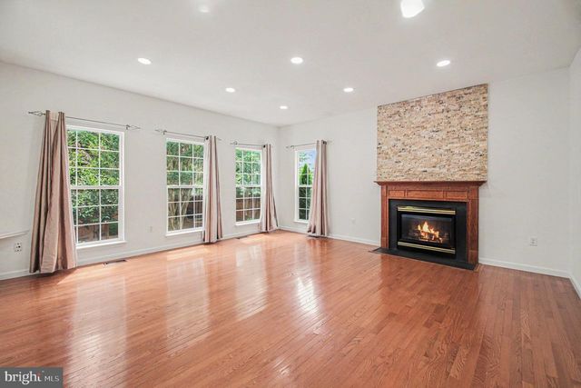 9224 CYNTHIA ST, Manassas Park, VA 20111