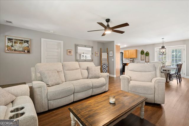 1195 Plowshare Road, Carrollton, GA 30117