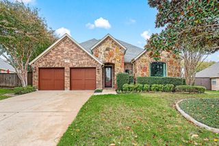 1808 Lakes Edge Boulevard, Mansfield, TX 76063