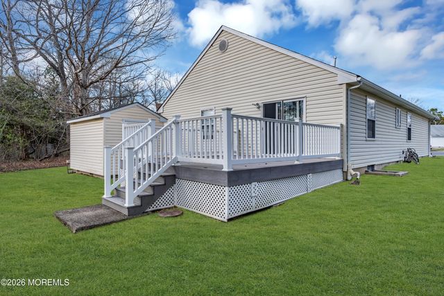 1428 Petunia Way S, Toms River, NJ 08755