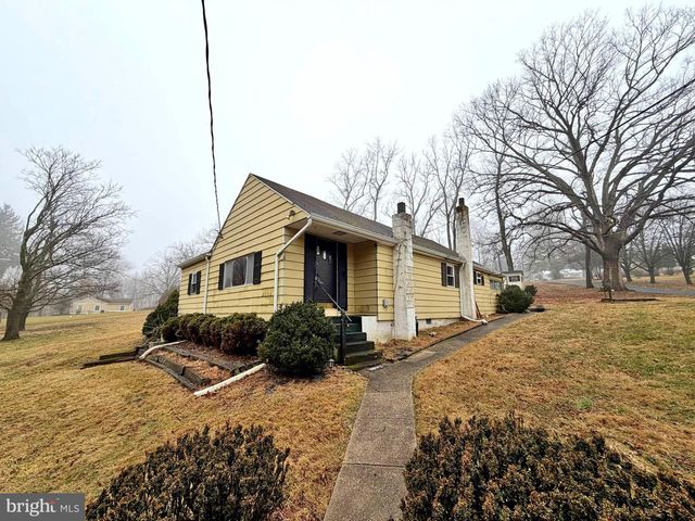 2630 HOBBS RD, Glenwood, MD 21738