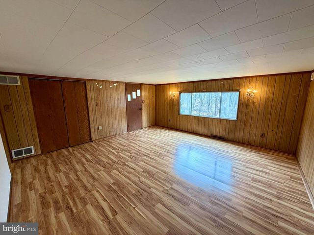 2630 HOBBS RD, Glenwood, MD 21738