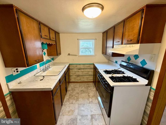 2630 HOBBS RD, Glenwood, MD 21738