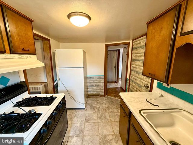 2630 HOBBS RD, Glenwood, MD 21738