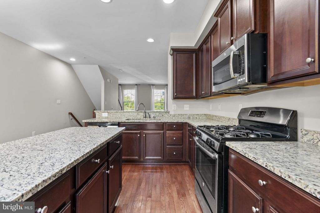 Image 10 of property listing at 7315 OLD CALVARY RD, Hanover, MD 21076