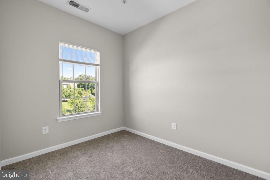 Image 18 of property listing at 7315 OLD CALVARY RD, Hanover, MD 21076
